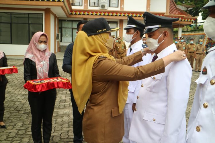 Pelantikan Penjabat Kepala Pekon, tanggamus.lappung.com