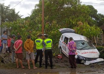 Ambulans Tabrak Motor, tanggamus.lappung.com
