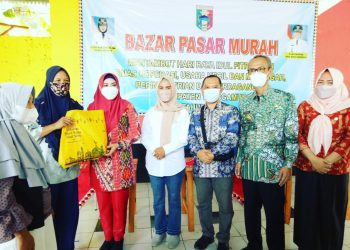 Tanggamus Gelar Bazar Sembako