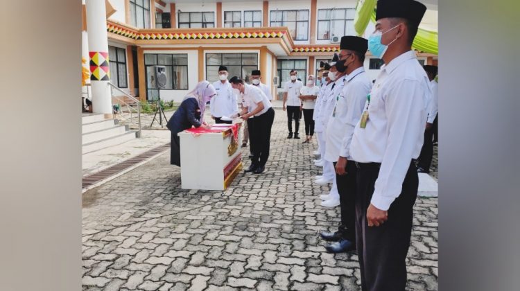 Bupati Dewi Handajani Melantik 88 Pejabat