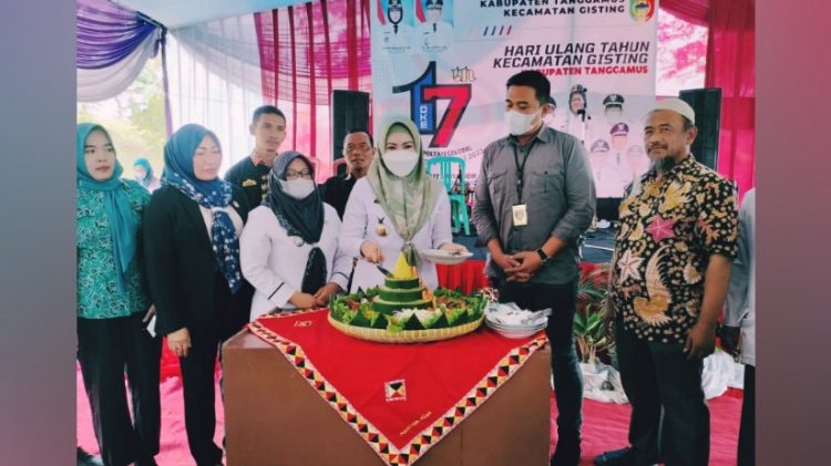 HUT Kecamatan Gisting ke-17