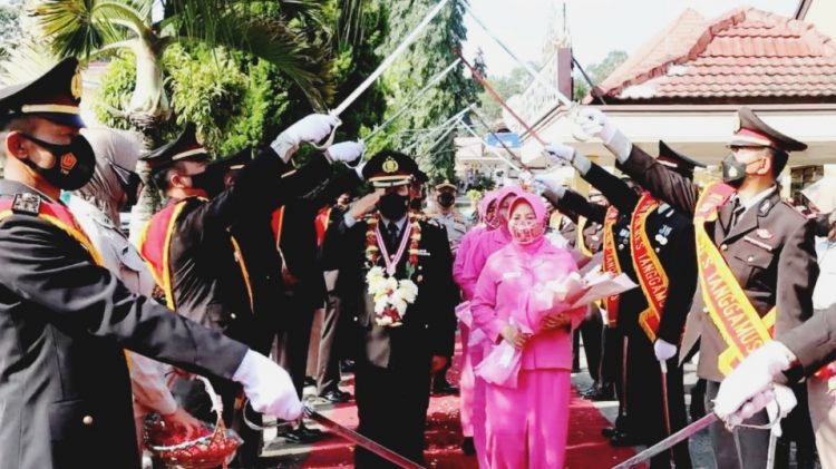 Polres Tanggamus Gelar Wisuda Purna Bakti