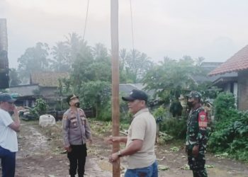 Tersambar Petir Saat Panjat Pinang