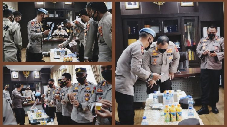 Kapolres Tanggamus Tes Urine para Kapolsek