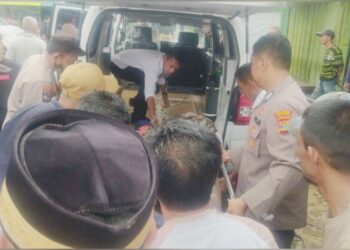 Tewas Tersetrum di Pasar Gunung Batu