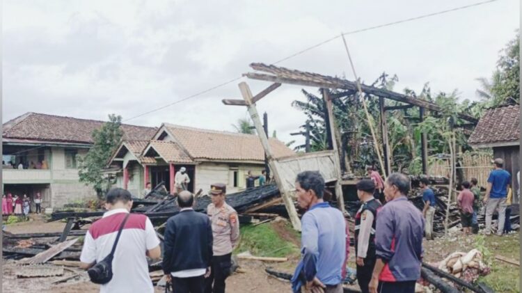 Kebakaran di Pekon Ulu Semong